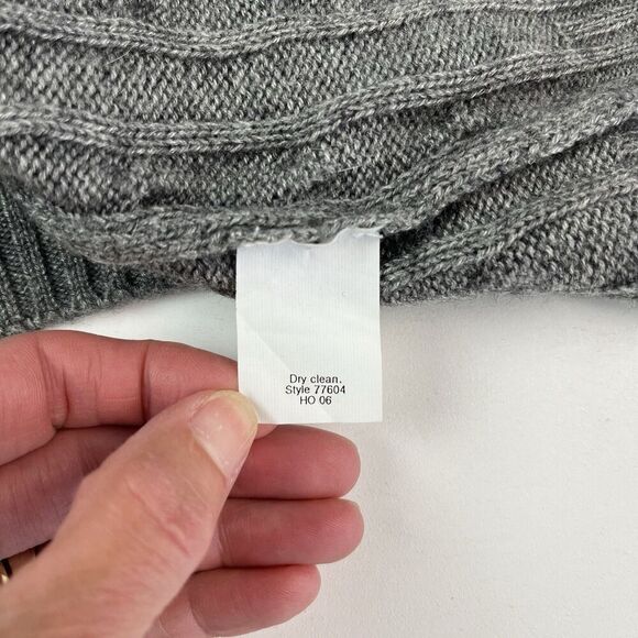 J Crew  Wool Cashmere Cable Knit Sweater Size L Gray Preppy Heritage Classic Y2K - Picture 9 of 9